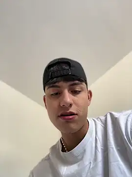 Chat XXX ao vivo de Lander_Cruz
