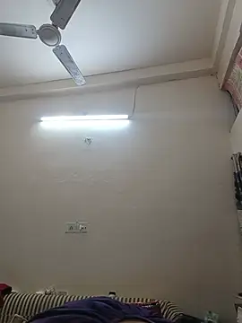 Sexy-Konika Adlı Modelin Canlı XXX Sohbeti