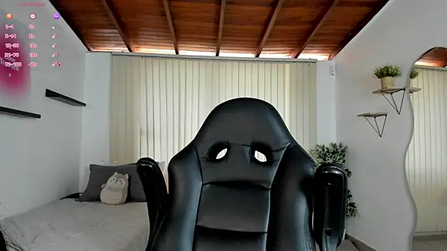 Miin_yuna's Live XXX Chat