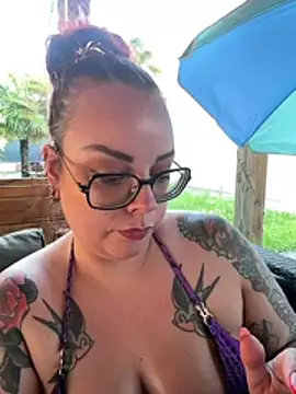 Chat +18 de Miss_Lucifer6 ao vivo