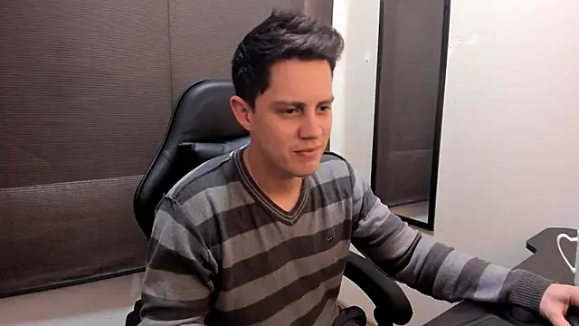 Chat XXX en directo de KendricTorres