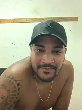 Eumoreno13 Live XXX Chat