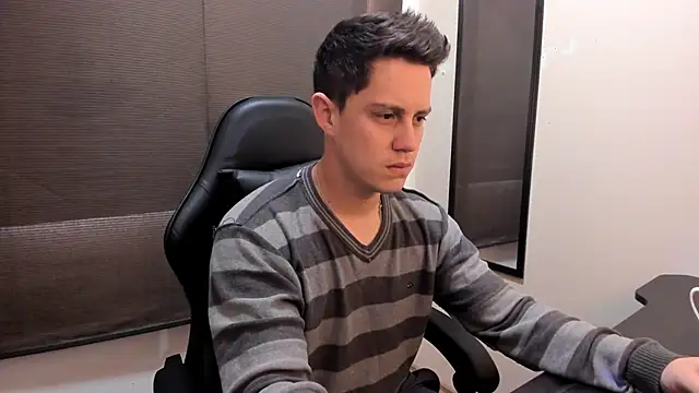Онлайн чат XXX KendricTorres