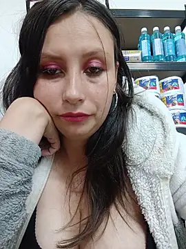 LIA--23 Live XXX Chat