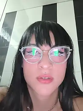 Kiitygirl's Live XXX Chat
