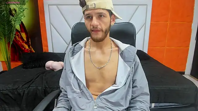 CHRIS_GREY Live XXX-chat