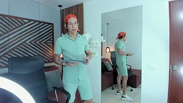 Živý XXX chat LevinFox