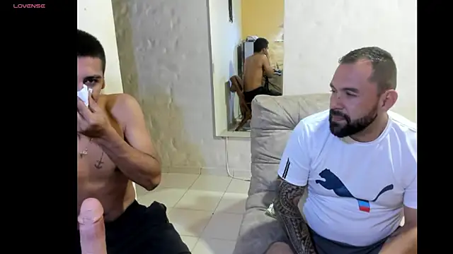 Chat XXX Live maxI_dick33