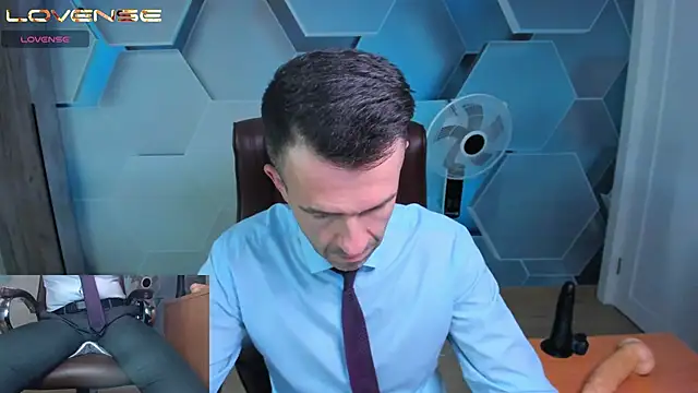 SteveTiger 现场XXX聊天