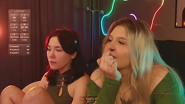 XXX chat uživo modela velourrra
