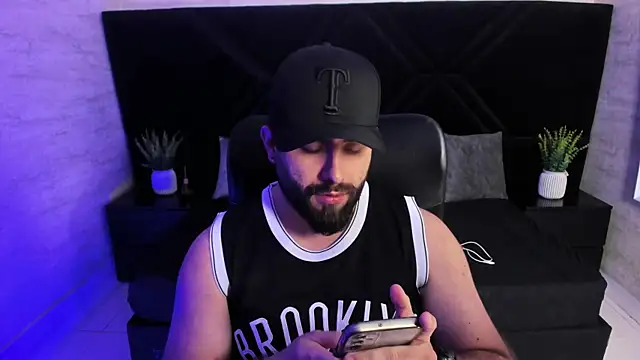 Czat XXX na żywo – jhon_bear03