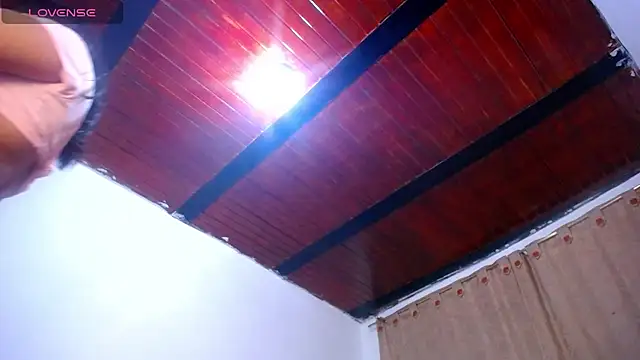Chat +18 de Bicky_24 ao vivo
