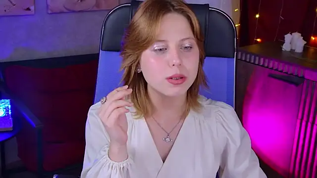 VivienneHebert's Live XXX Chat