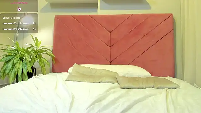 Živý XXX chat Kiara_Curls
