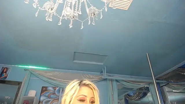 ADRIANNA_FOX Live XXX-chat