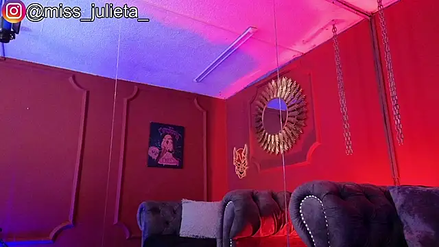 Julieta_Russell – Naživo XXX chat