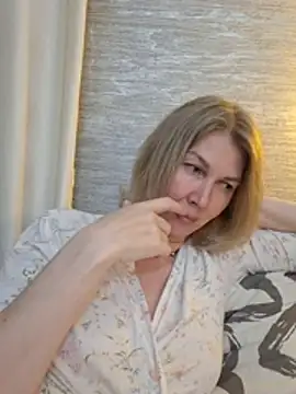 stellahere8 Live XXX Chat