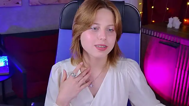 VivienneHebert Chat XXX live