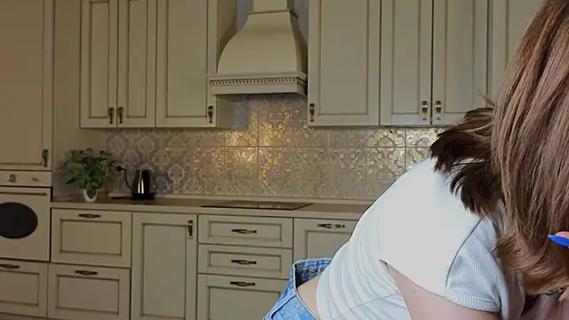 ArlettaTowles live XXX chat