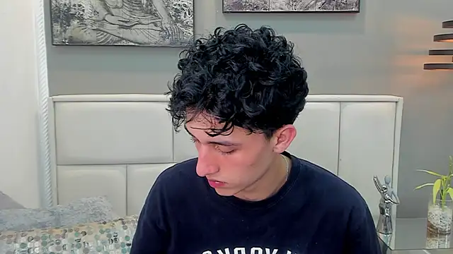 Chat XXX en directo de thom_ames