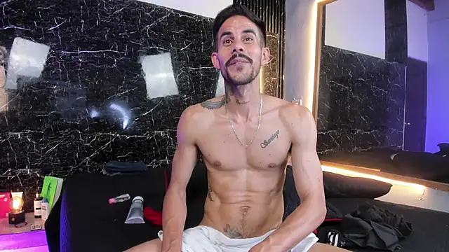 Show de Leo_Vesper na webcam