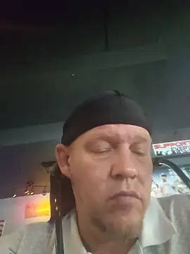 yourMasterisBored live XXX chat