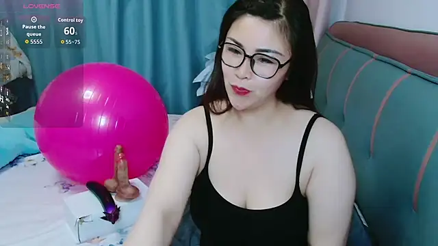 awamei Chat XXX live