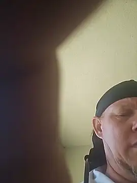 XXX chat uživo modela yourMasterisBored