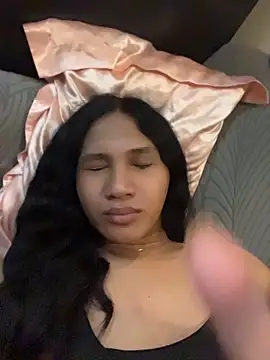 slutty_aki Adlı Modelin Canlı XXX Sohbeti