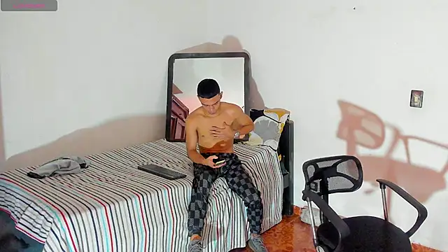 Chat +18 de Teo_Rave ao vivo