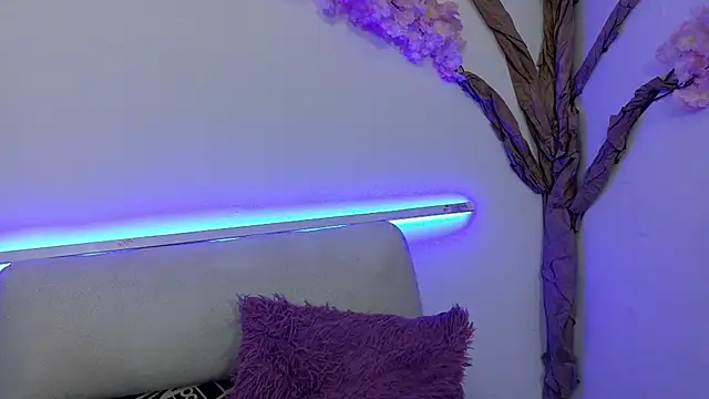 Laura__Castillo_ 现场XXX聊天