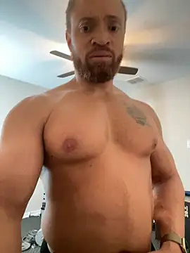 Fathero1time's Live XXX Chat