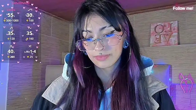Chat +18 de mia_devine_ ao vivo