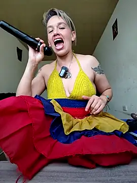 Chat +18 de MARILYNKOVANOVA ao vivo