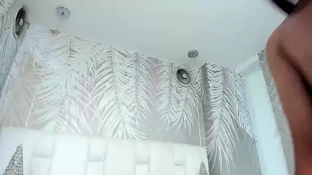 your_sissytrans' Live XXX Chat