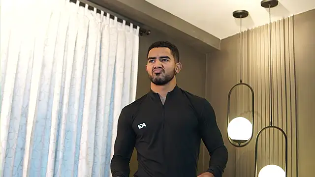 Reik_Vonn Adlı Modelin Canlı XXX Sohbeti