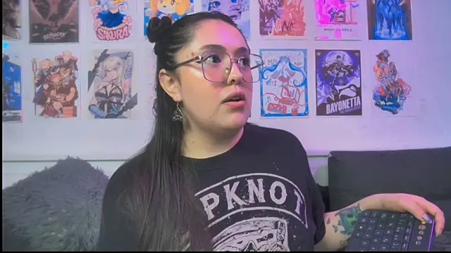 Chat XXX en directo de snowblack_