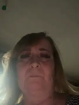 Chat +18 de Irina2909@xh ao vivo