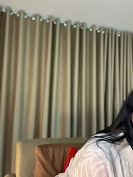 Chat +18 de Zandrina ao vivo