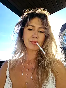 CelynaRoss' Live XXX Chat