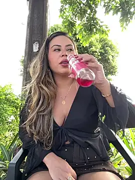 دردشة lariic الجنسية المباشرة