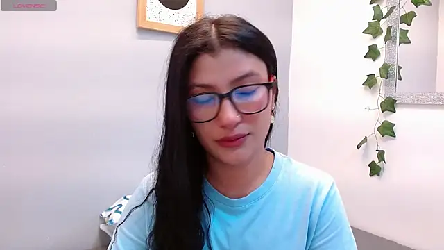 louis_k Chat XXX live