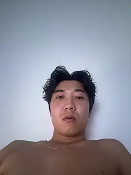 YourBadboy718 Adlı Modelin Canlı XXX Sohbeti