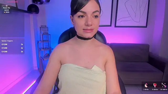 MorganHicks Adlı Modelin Canlı XXX Sohbeti