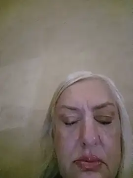 Julia20X 라이브 XXX 채팅