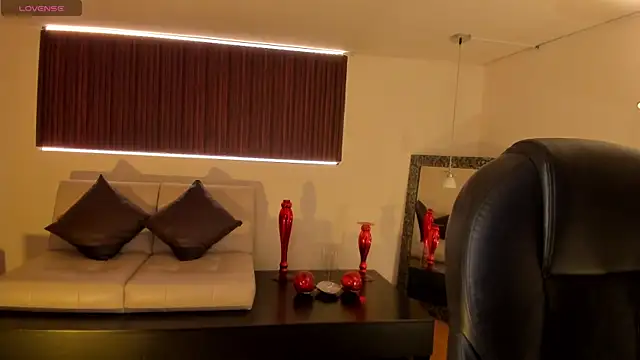Živý XXX chat Maaiitee