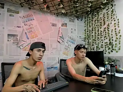Онлайн чат XXX heyy_noah11