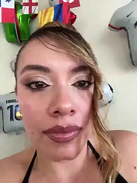 valery_mora's Live XXX Chat