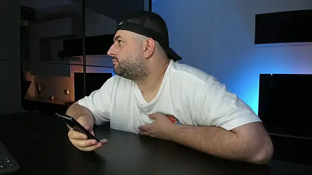 DravenPeak Chat XXX live