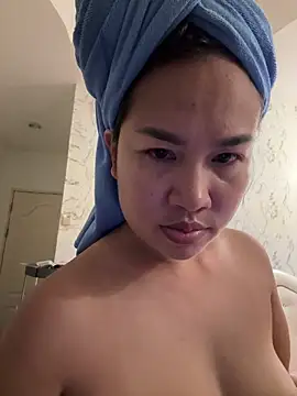Ponthip Live XXX-chat